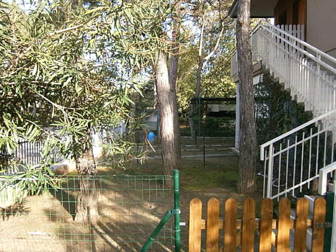 Elia Apartment Bibione Bagian luar foto